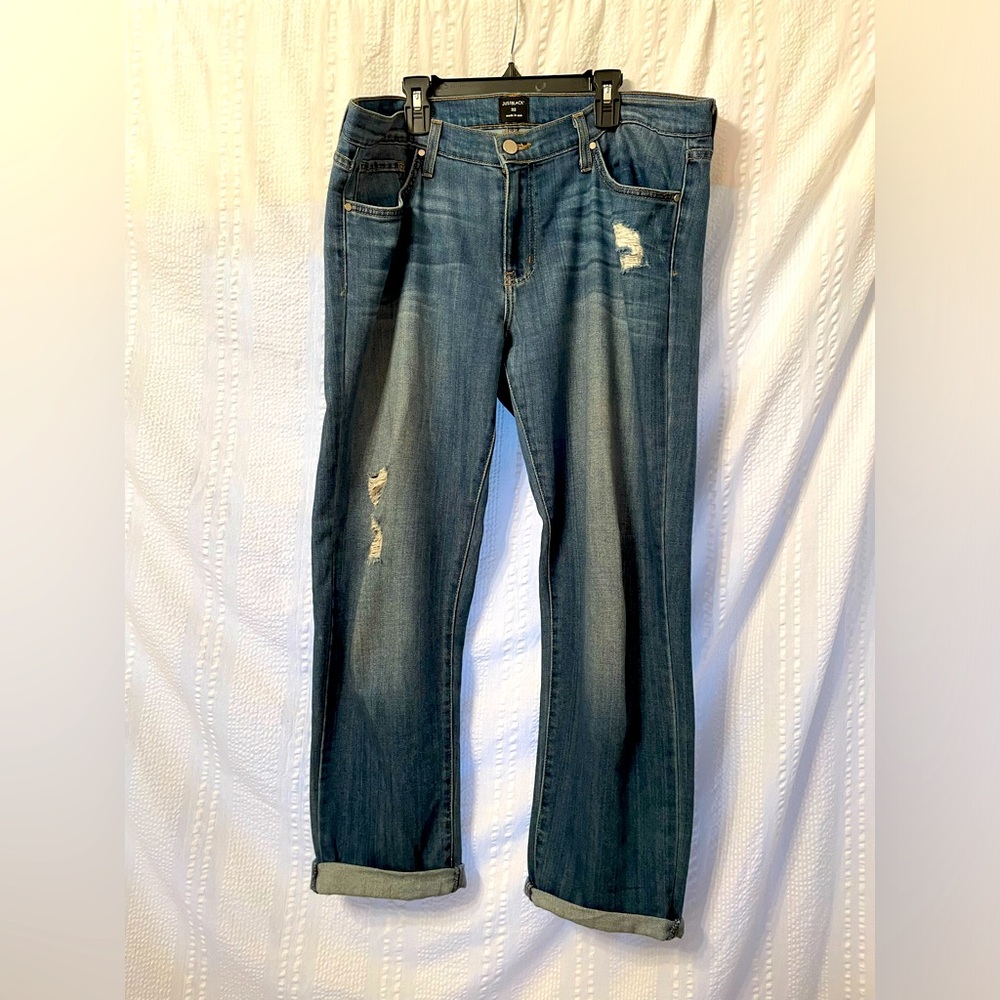 Just black jeans. Baggy boyfriend. Size 32 or 14